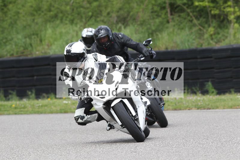 /Archiv-2025/10 23.04.2025 Cornu Master School ADR/rot-rouge/10